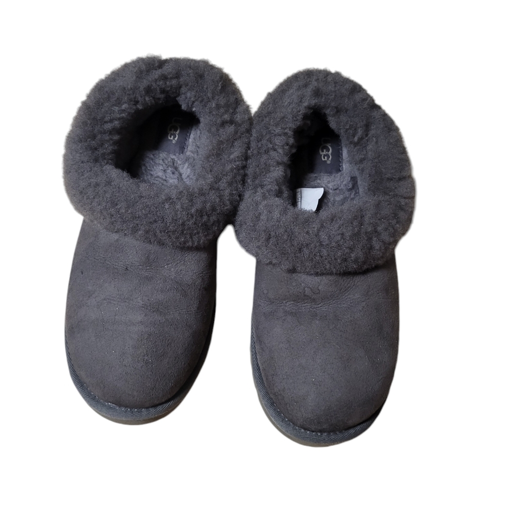 UGG Slippers Women's Size 9